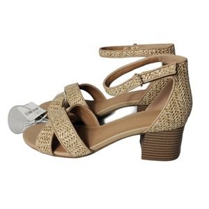 Lane Bryant woven wicker heels size 8W